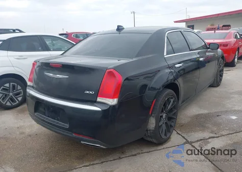 2018 Chrysler 300 Limited z USA, uszkodzony, nr VIN 2C3CCAEG2JH142688